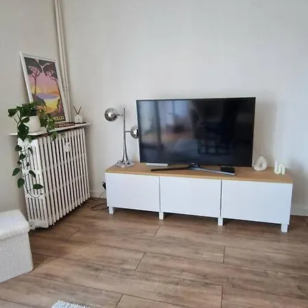 Апартаменти Cosy A 5 Min Des Plages Єр